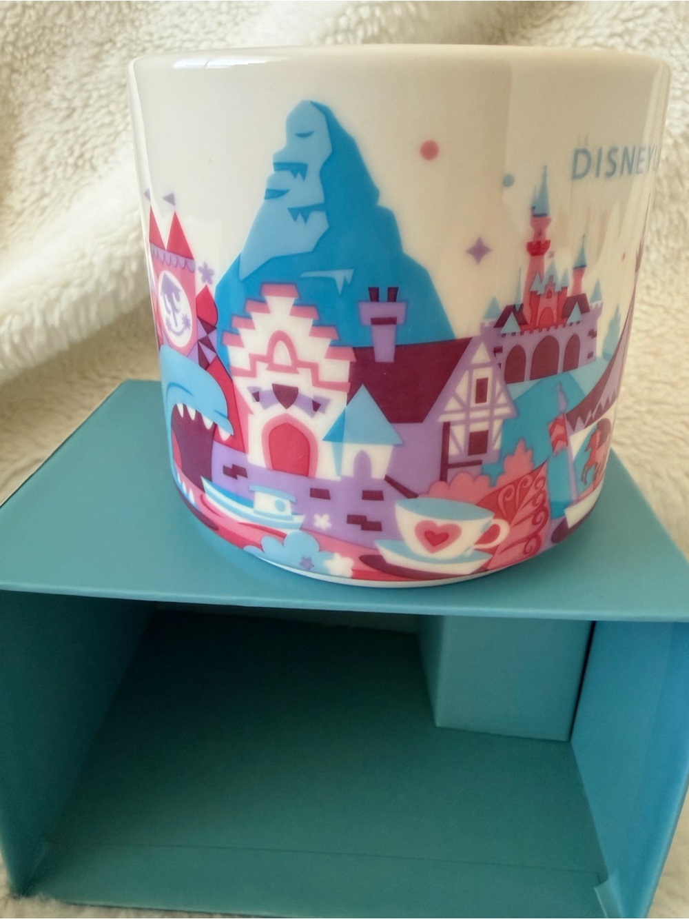 Starbucks 'You Are Here Collection' Disneyland Fantasyland Mug - New in Box - Picture 5 of 16